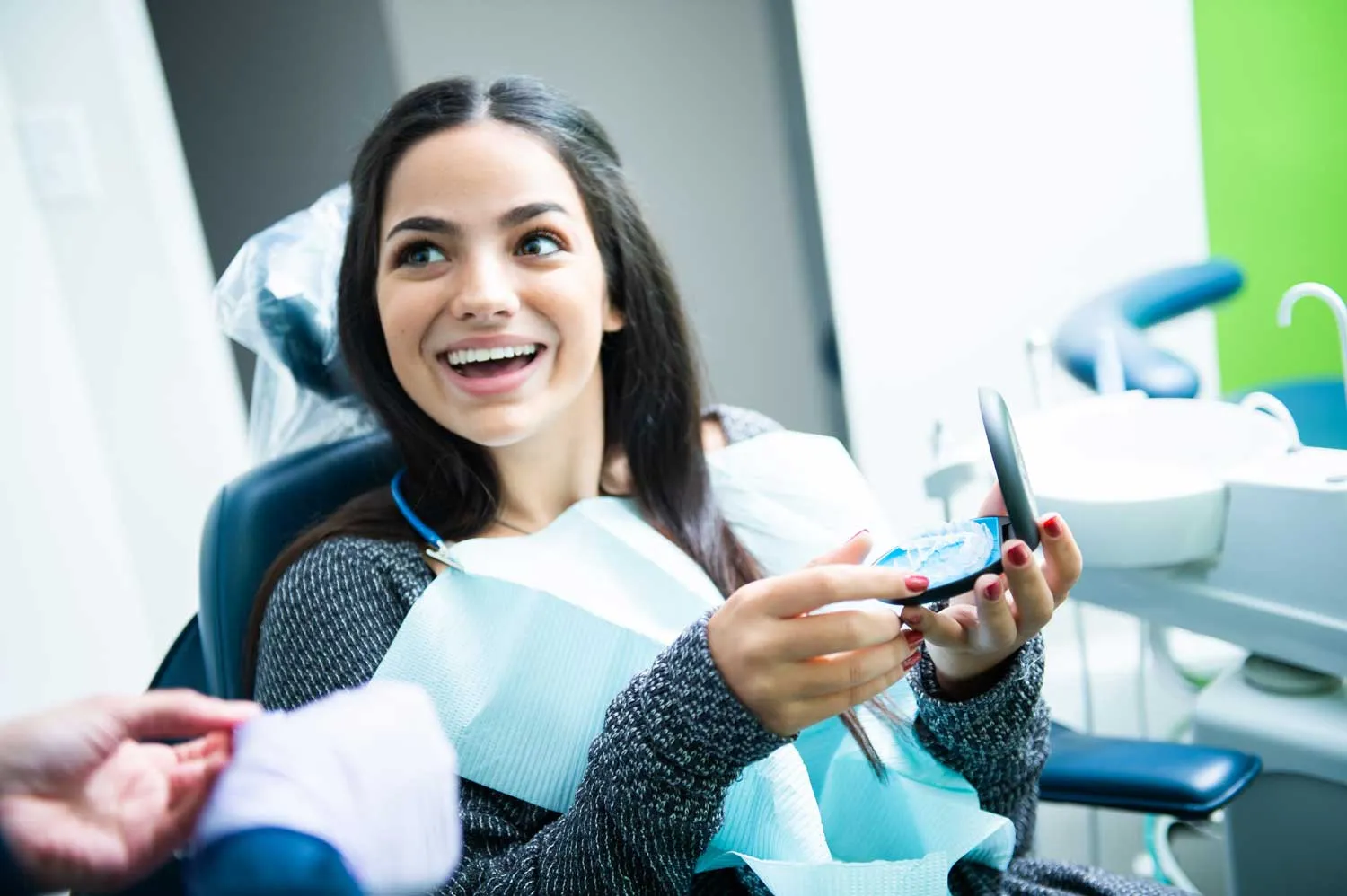 28984 maintaining bright smile